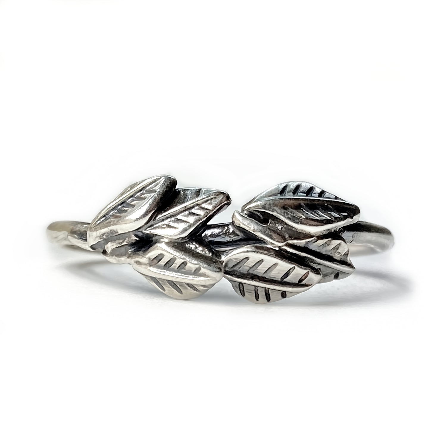 Leaf Cluster Ring in Sterling Silver | Size 6